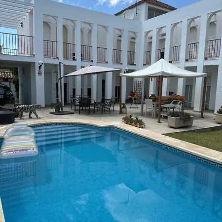 Joelle Villa
